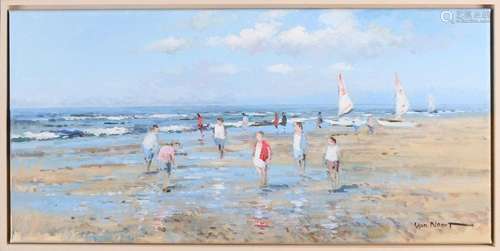 Van Noort, Beach view