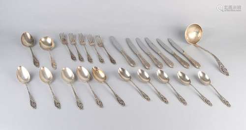 Edited cutlery, 24 pieces