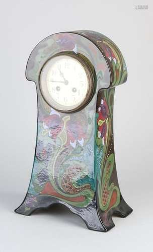 Gouda pottery clock, 1910