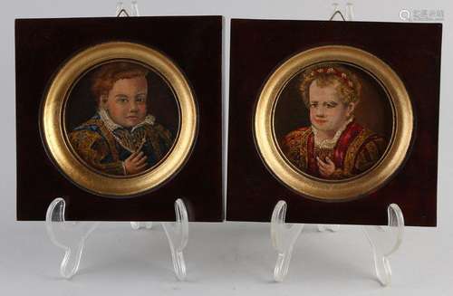 Pendant, portraits