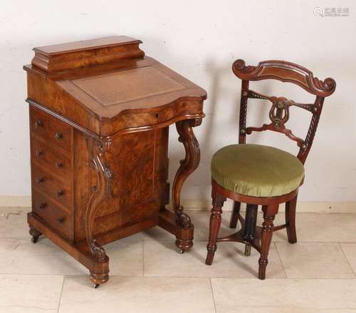 2x Antique English furniture