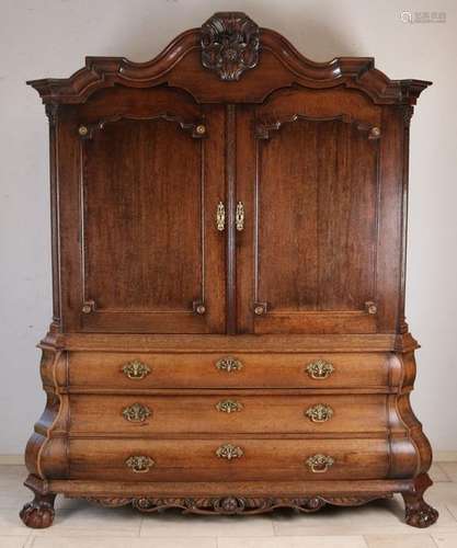 Dutch oak cabinet, 18th century