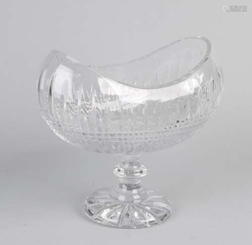 Crystal glass fruit bowl