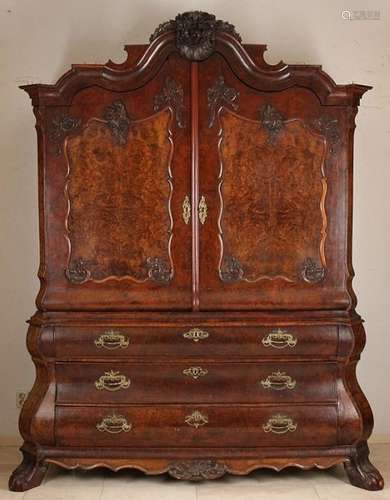 Louis Quinze cabinet