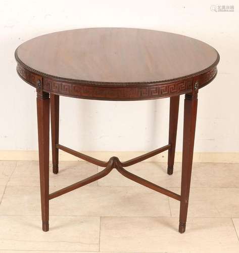 Round table, mahogany