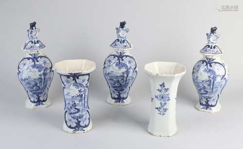 5 piece Delft cabinet set