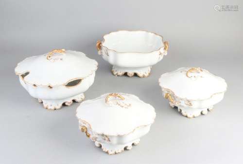 4 lid tureens