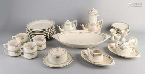 Arnhem pottery tableware