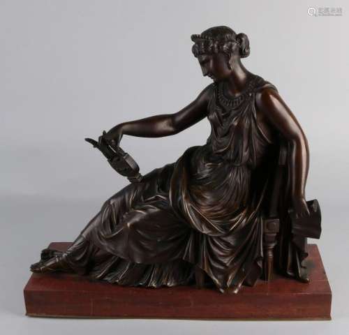 Bronze statue, Greek woman with lyra