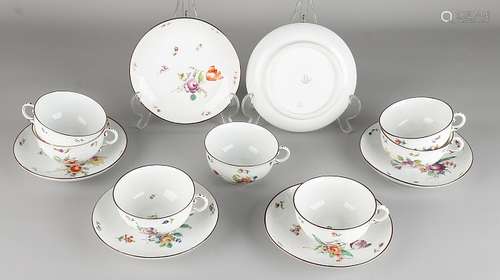 Nymphenburg cups and saucers (7x)