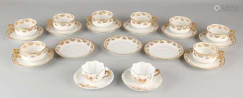 Antique crockery, 1900