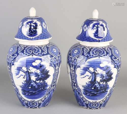 2 piece Delft cabinet set