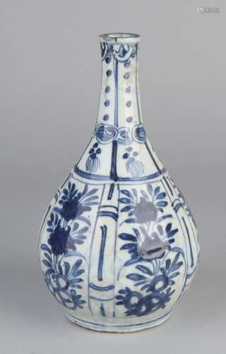 17th century Chinese vase