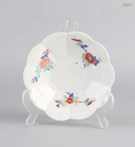 Antique Japanese Kakiemon bowl