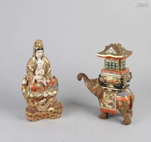 2x Antique Satsuma figures
