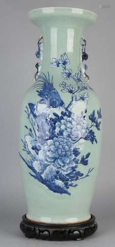 Chinese vase on base