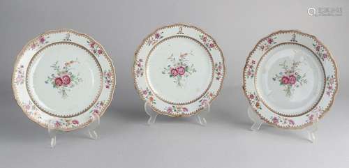 3x Family Rose plates