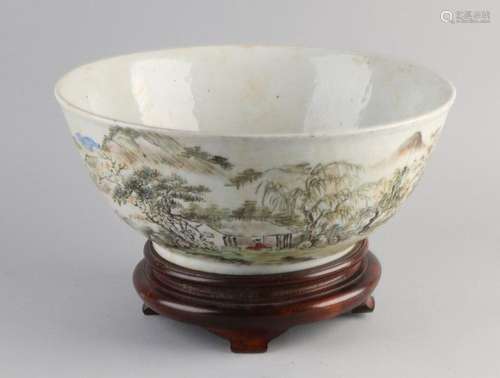 Chinese bowl on pedestal