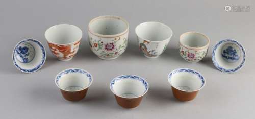 Lot div. Chinese cups (9x)