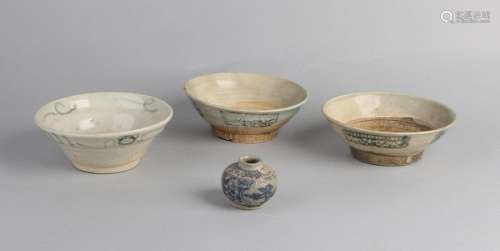 4x Chinese porcelain
