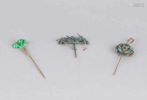 3 Hair pins