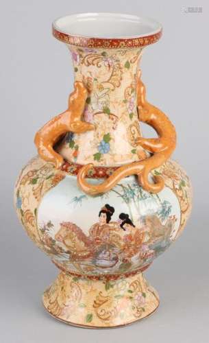 Cantonese vase