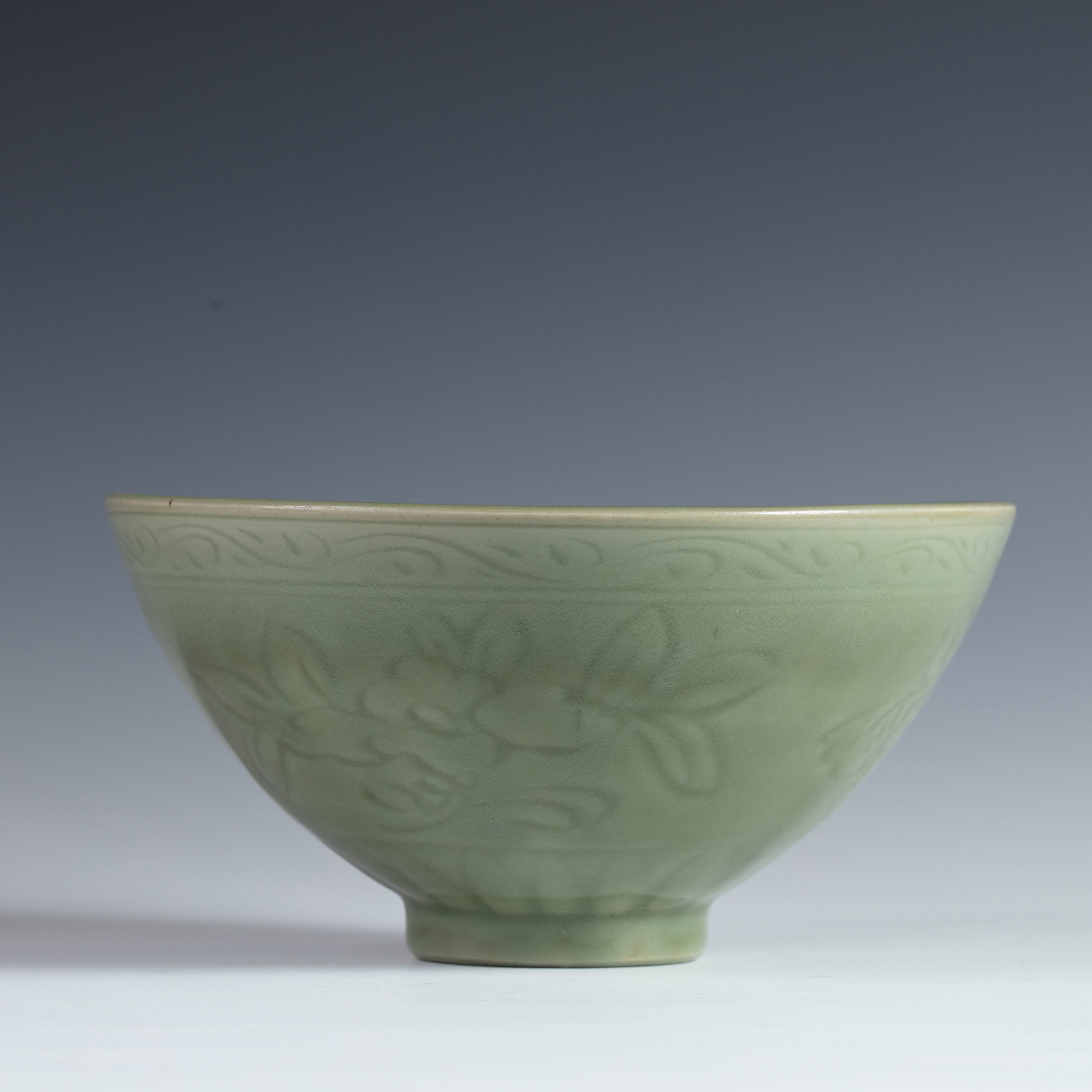 中国元代 明代 龍泉窯 刻花碗 時代保証 天龍寺青磁 中国 骨董