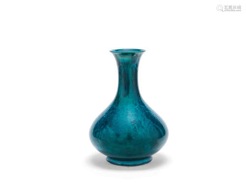 A turquoise-glazed pear-shaped vase  18th/19th century