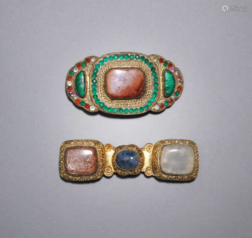 Two hardstone-inset gilt bronze belt buckles   Qing Dynasty