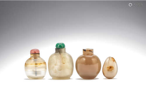 Four agate snuff bottles  Late Qing Dynasty