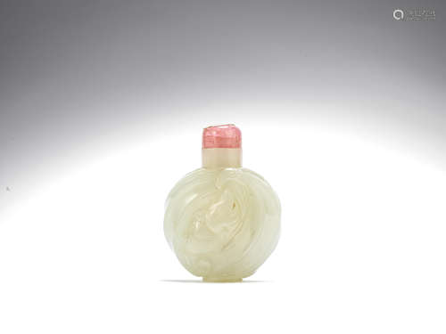 A white jade 'bat' snuff bottle  19th century