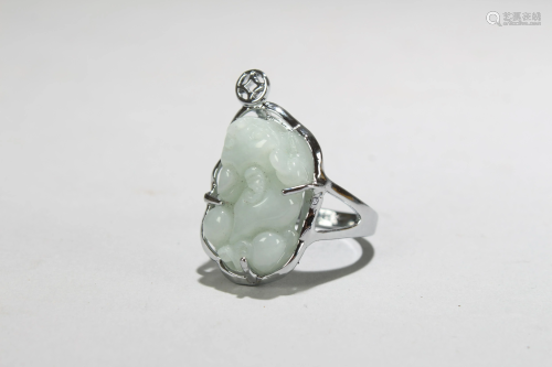 An Estate Chinese Jade-curving Jewerly Ring