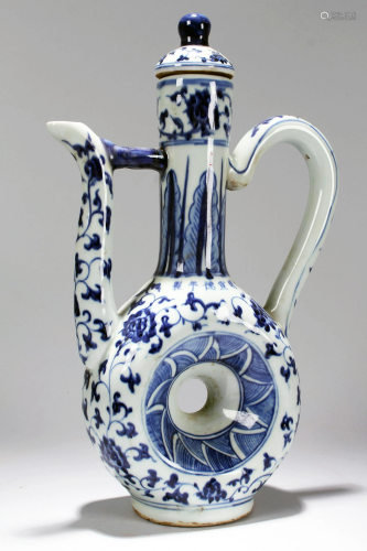A Chinese Lidded Estate Blue and White Circ…
