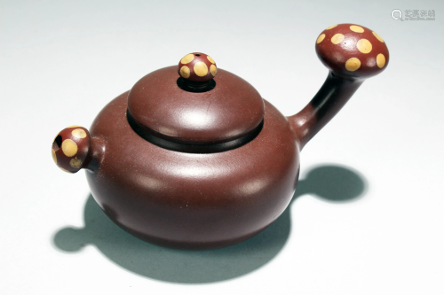 An Estate Chinese Mushroom-fortune Tea Pot