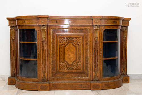 Particular Sideboard