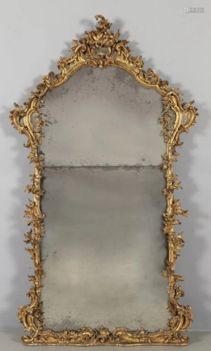 Grande specchiera Luigi XV in legno finemente