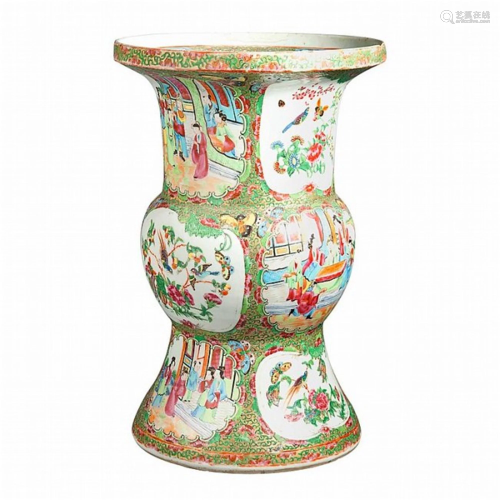 Chinese Rose Medallion Porcelain Vase
