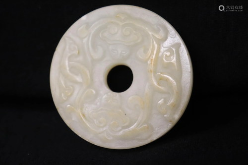 A Old Hetian white jade Hand-carved …
