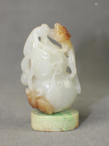 A HE TIAN JADE PENDANT FROM QING D…