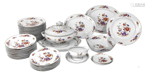 Porcelain set, Vista Alegre Portugal consists o…