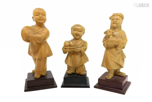 Chinese wooden sculpture of three childre…