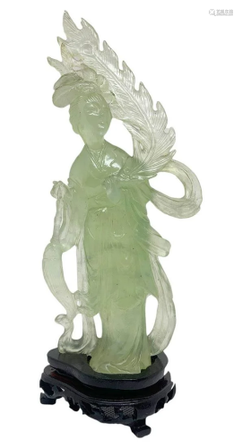 Chinese statuette in jade, light green, depicting