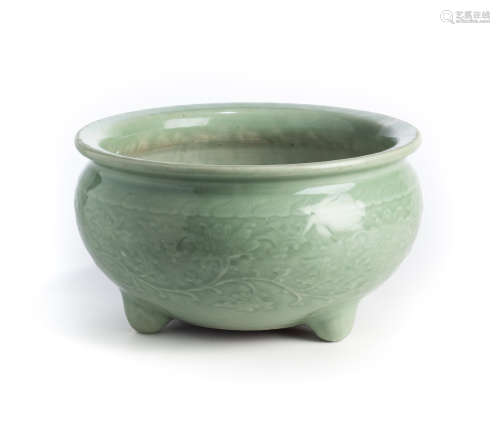 A CHINESE CELADON GLAZED CENSER, PROBABLY 18TH CENTURY