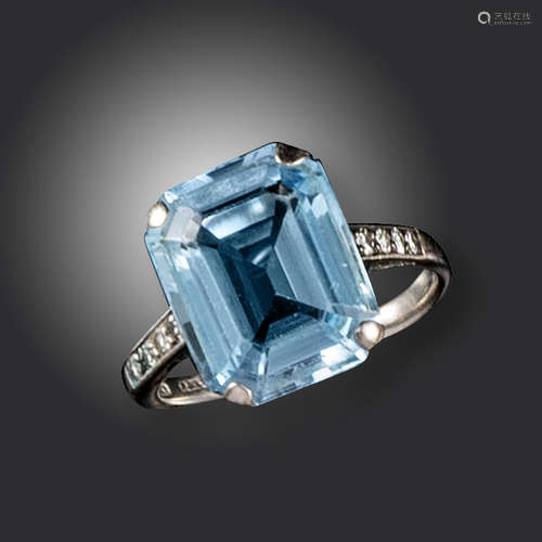 An aquamarine and diamond ring, set with an emerald-cut aquamarine weighing approximately 4.75cts,