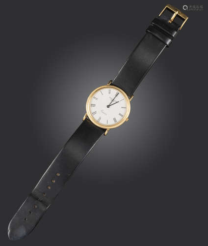 A gentleman's gold Calatrava wristwatch by Patek Philippe, c1980, the signed white dial with black