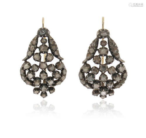 A pair of George III diamond drop earrings, set with graduated rose-cut diamonds in silver and