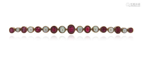 An Edwardian gem-set gold bar brooch, set with oval-shaped rubies and half pearls in gold, 8.5cm