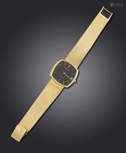 A gentleman's gold wristwatch by Vacheron Constantin, the signed dial with baton numerals and