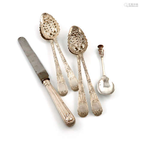 A mixed lot of silver flatware, comprising: four George III tablespoons with later pierced and