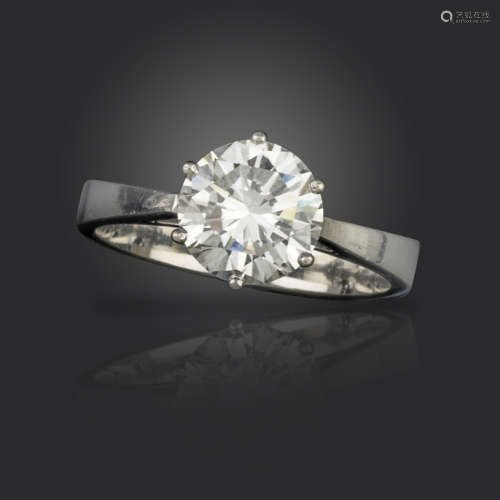A diamond solitaire ring, the round brilliant-cut diamond weighs approximately 2.00cts, claw set